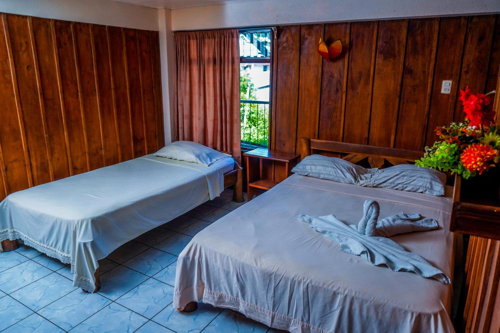 Hospedaje Angeluz Quesada  Extérieur photo