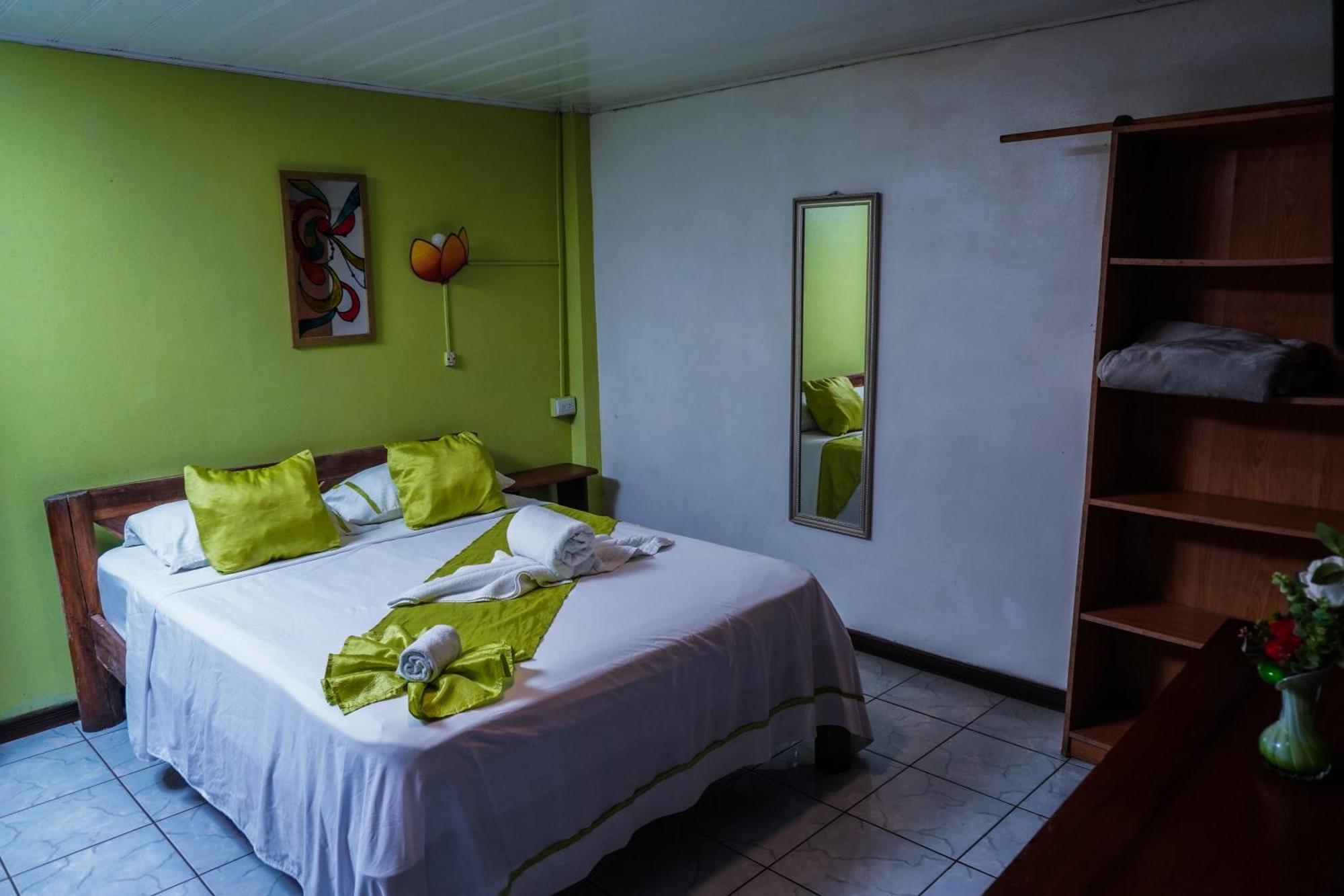 Hospedaje Angeluz Quesada  Extérieur photo
